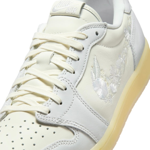 Air Jordan 1 Retro Low OG SAIL/OFF WHITE-COCONUT MILK