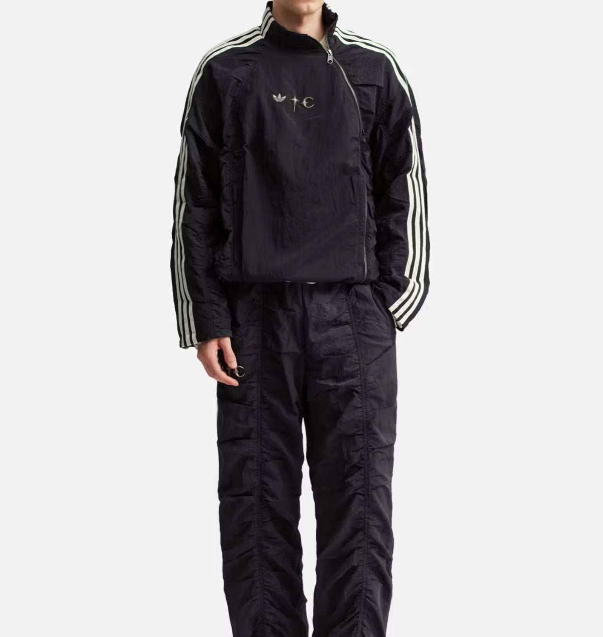 < ‼️一件包郵‼️ > Woven Tracktop Black