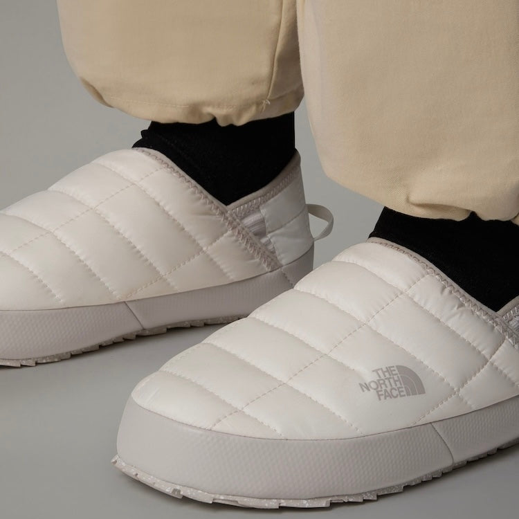 The North Face White Thermoball Traction Mule V Slippers