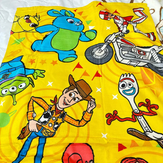 [ 現貨 ] 大浴巾 Toystory 螢光黃