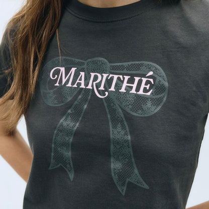 [ 任揀四件$329 ] W RIBBON GRAPHIC CROP TEE charcoal