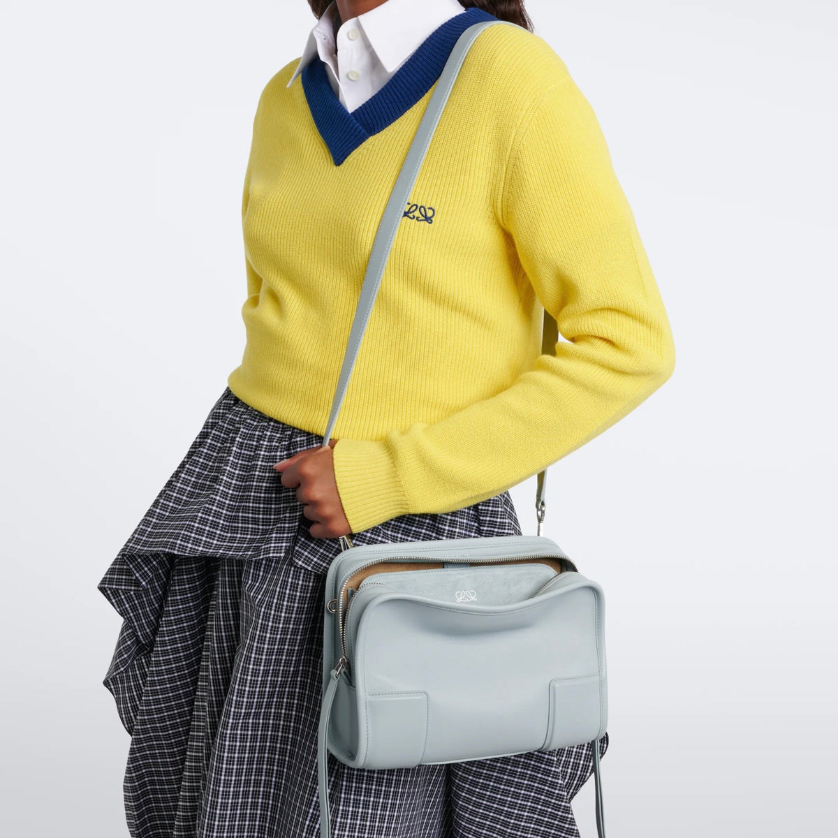 [ ‼️任揀兩件 $8XX‼️ ] Amazona 180 Small leather top-handle bag blue