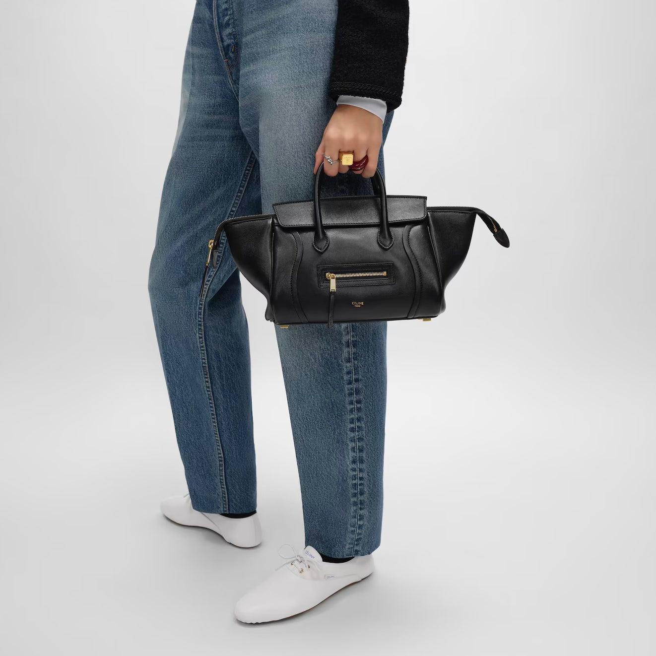 LITTLE LUGGAGE  BLACK