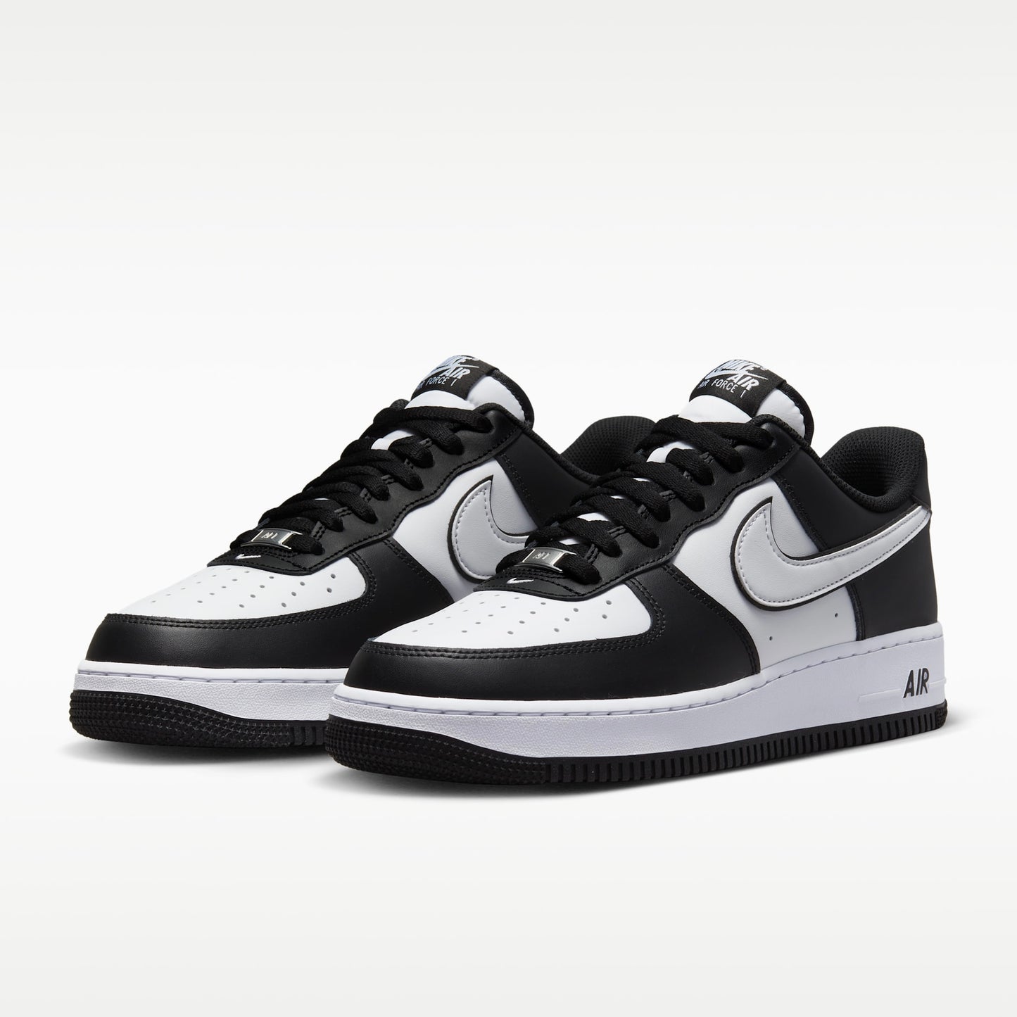 [ 斷碼限定！任揀兩對 $399 ] Air Force 1 '07 Black White