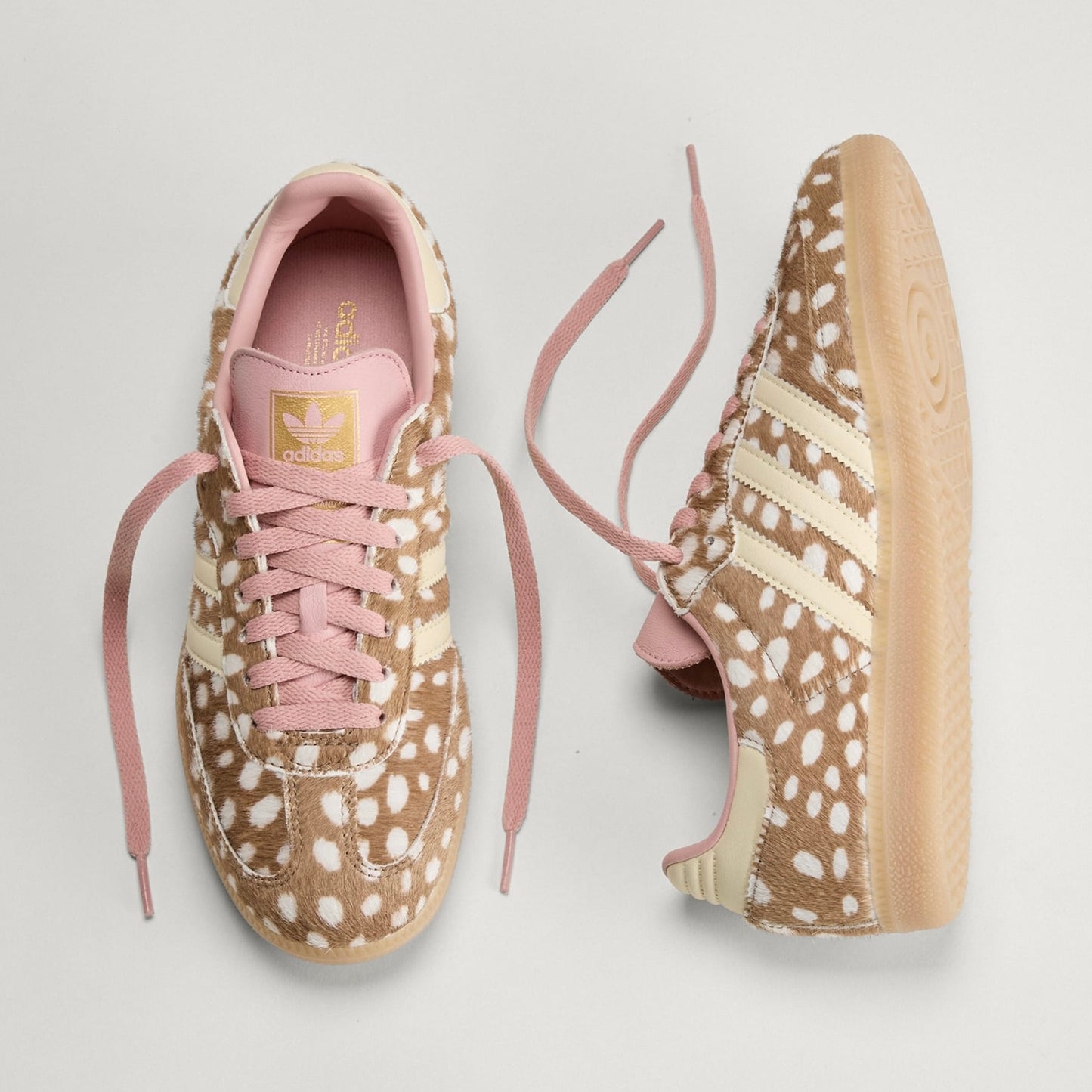 [ 買一送一‼️ ] samba trainers in deer print Beige