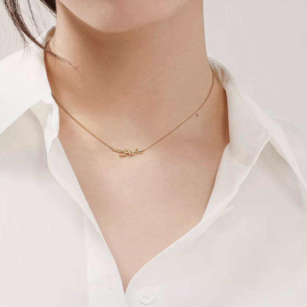 [ 第二件只需 $99 ] Knot Small Pendant Gold