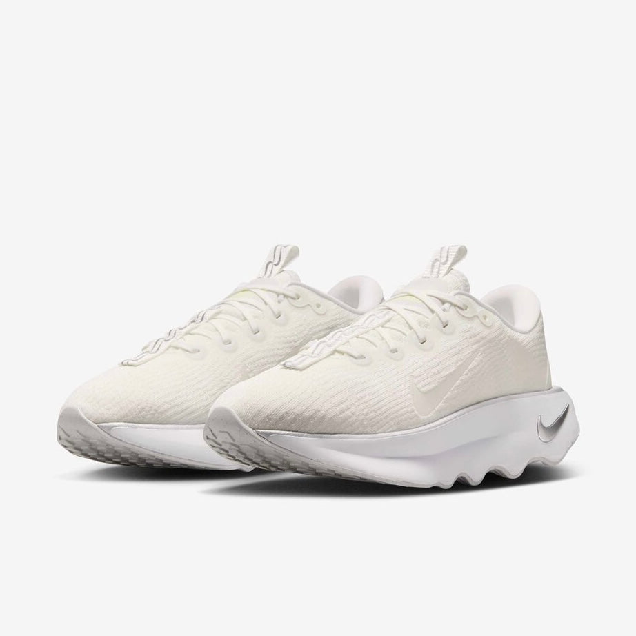 [ 買一送一‼️ ] Motiva Walking Shoes White