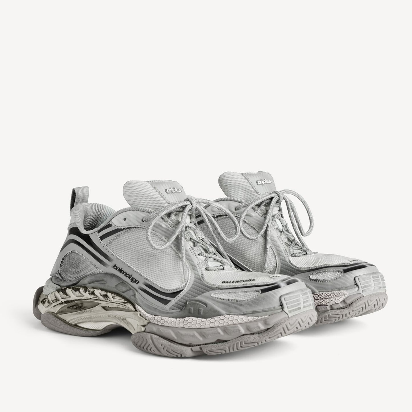 [ 買一送一‼️ ] Triple S.2 Gradient Grey Low Top Sneakers
