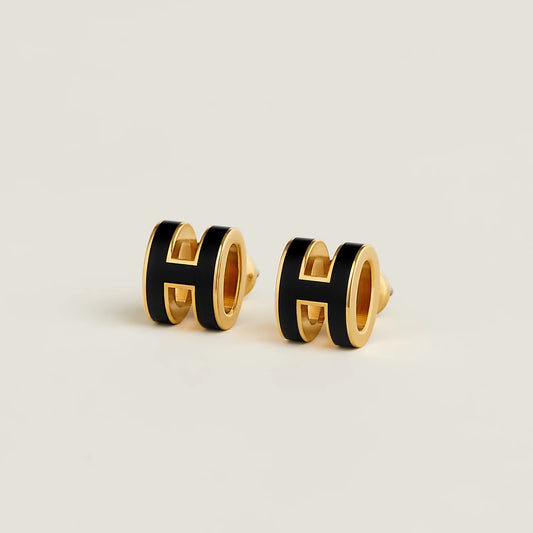 ‼️買一送一‼️ Mini Pop H Earrings Noir GD