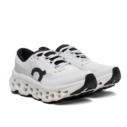 <‼️買一送一‼️>  White Cloudmonster 3 Sneakers